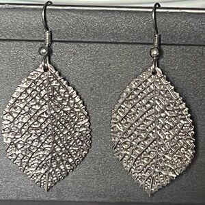 Elegant Silver Leaf Earrings